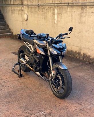 Triumph Street Triple 765 RS