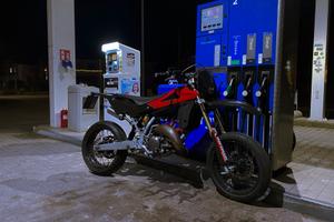 Husqvarna sm 125