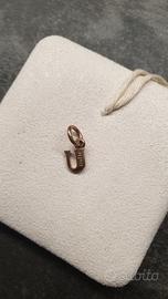 Dodo charm lettera U