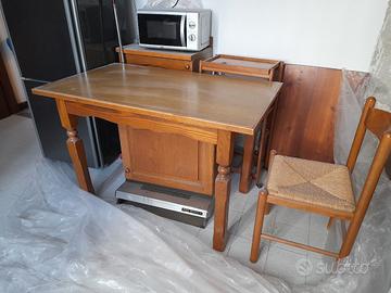 Tavolo per cucina in legno e 4 sedie