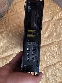 Amplificatore auto
