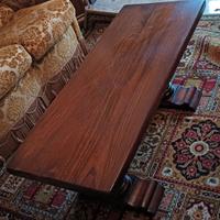 Tavolino in legno massello per soggiorno