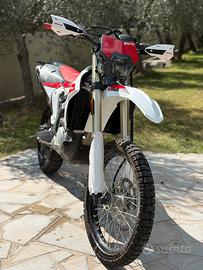 Fantic Enduro 250 4t XEF 2023, 3000 km