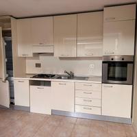 ARREDAMENTO CUCINA COMPLETO