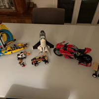 Lego assortiti: moto Ducati, barca a vela