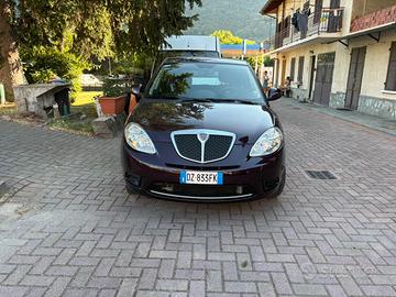 Lancia Y