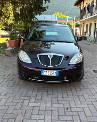 Lancia Y
