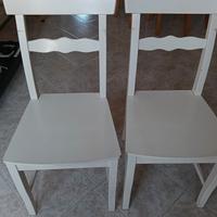 Sedie di legno