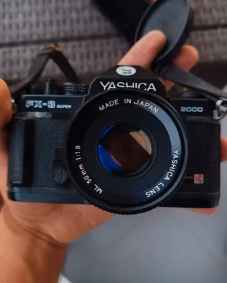 Fotocamera Reflex 35mm Yashica FX-3 Super 2000 + O