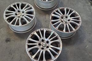 Cerchi in lega Alfa Romeo 159 16 pollici