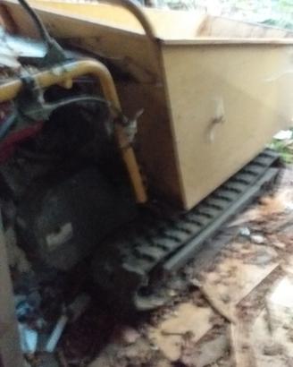 motocaretta con cingoli 