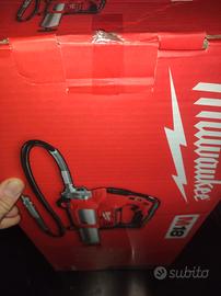 ingrassatore a batteria milwaukee