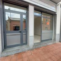 Locale commerciale gioia tauro