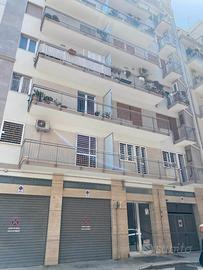 Appartamento trilocale via delfino pesce arredato