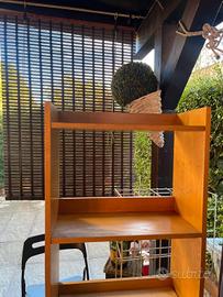 scaffale in legno