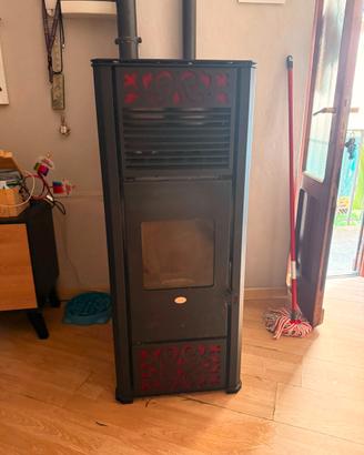 Stufa a Pellet Eva Calor Gemma 15 kw