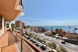 Appartamento di 185 m² con più di 5 locali a Catan
