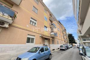 AMPIO E LUMINOSO 5 VANI + ACC. CON CANTINA