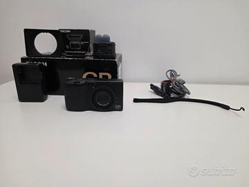 Ricoh GR
Digital I