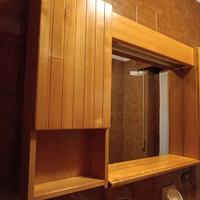 Pensile bagno in legno massiccio con luce