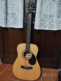 Chitarra acustica Cort