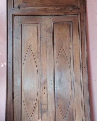 Antica porta porta in noce  a due battenti  '700.