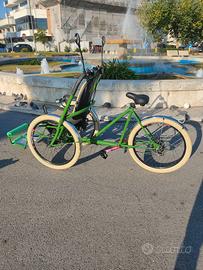 Triciclo trike con seduta