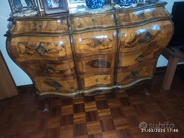 Comò chippendale in radica con specchiera