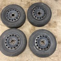 Gomme invernali ford 185/60 r15