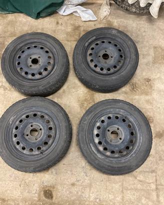 Gomme invernali ford 185/60 r15