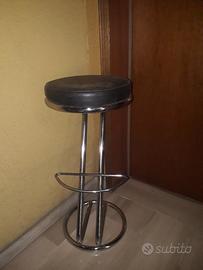 Sgabello alto design 