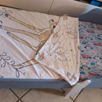 Il lettino misura 145x73cm