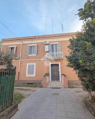 3 LOCALI A CIAMPINO
