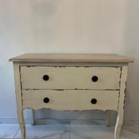 Cassettiera in legno massello shabby chic