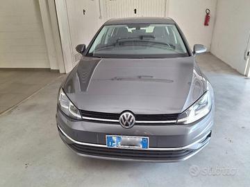 VOLKSWAGEN GOLF 7.5 BUSINESS 2.0 TDI DSG 150CV 