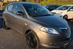Lancia Ypsilon 1.2 69 CV 5 porte Elefantino
