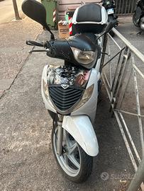 Sh 125