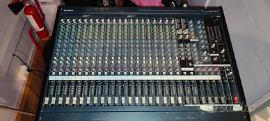 mixer Yamaha MG24/14fx