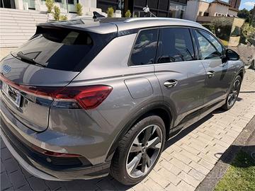 AUDI Q4 etron