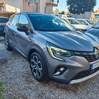 Renault captur 1.6 hybrid plug in 