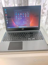 Notebook Acer,i7,4gb RAM,ssd480gb, win11pro 
