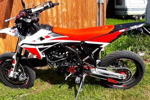 FANTIC XMF 125 SM PERFORMANCE