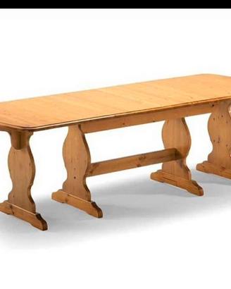 Tavolo in legno massello