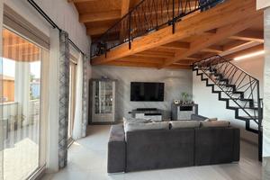 Semindipendente con cortile a Domusnovas