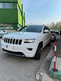 Jeep grand Cherokee overland bianco perla