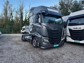 Iveco S-way 460 LNG MEGA RETARDER