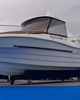 MANARA 550 PILOT HOUSE PRONTA CONSEGNA SALERNO