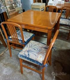 tavolo quadrato allungabile con sedie 