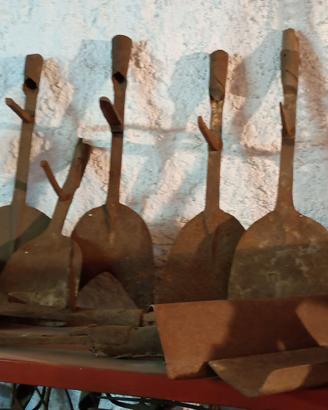 antichi tagliafieno, roncole e falcetti 