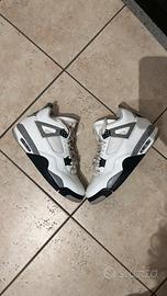 Air Jordan 4 White Cement 2025 e box pari al nuovo